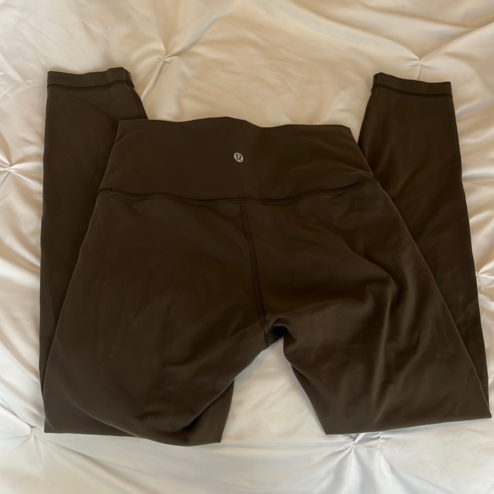 Green lululemon Wunder Under legging